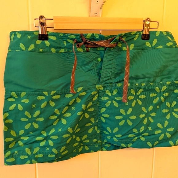 ❇️ Patagonia W Board skirtie Green Flower ❇️ - Picture 2 of 6